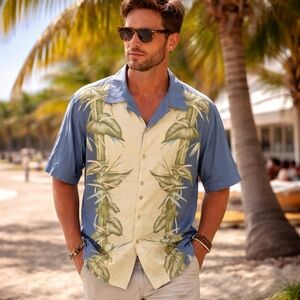 Tommy Bahama 100% Rayon Tropical Print Button Down Shirt Hawaiian Camp Shirt